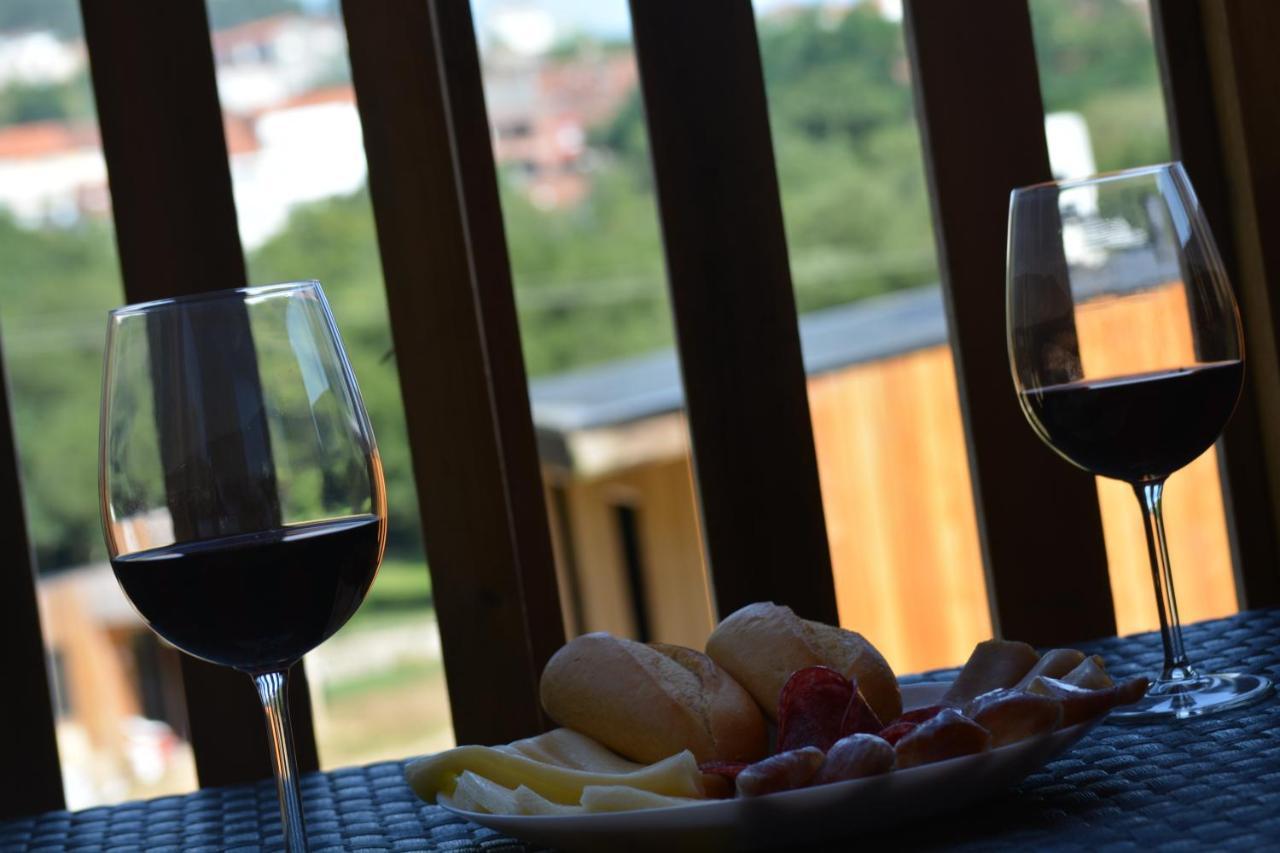 Cabanas Compostela - Cabana A Carballeira Сантьяго-де-Компостела Екстер'єр фото